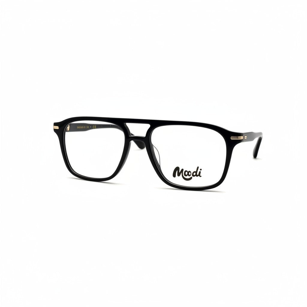 Gafas de montura negra estilo aviador de Moodi con logo dorado en la lente derecha.